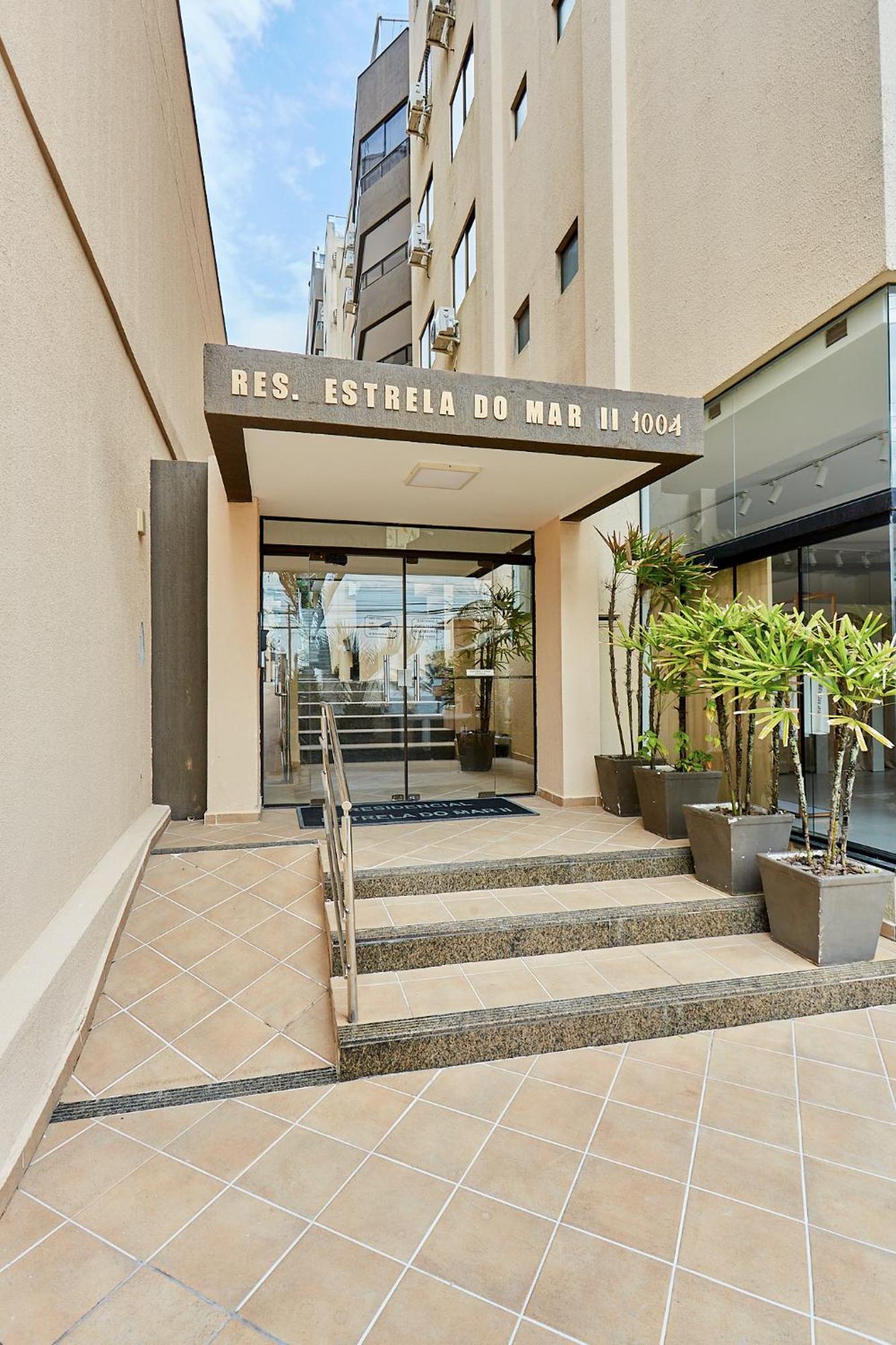 187 Apartamento 50M Da Praia. Bela Vista Ao Mar. Em Avenida Principal De Bombinhas. Exterior foto